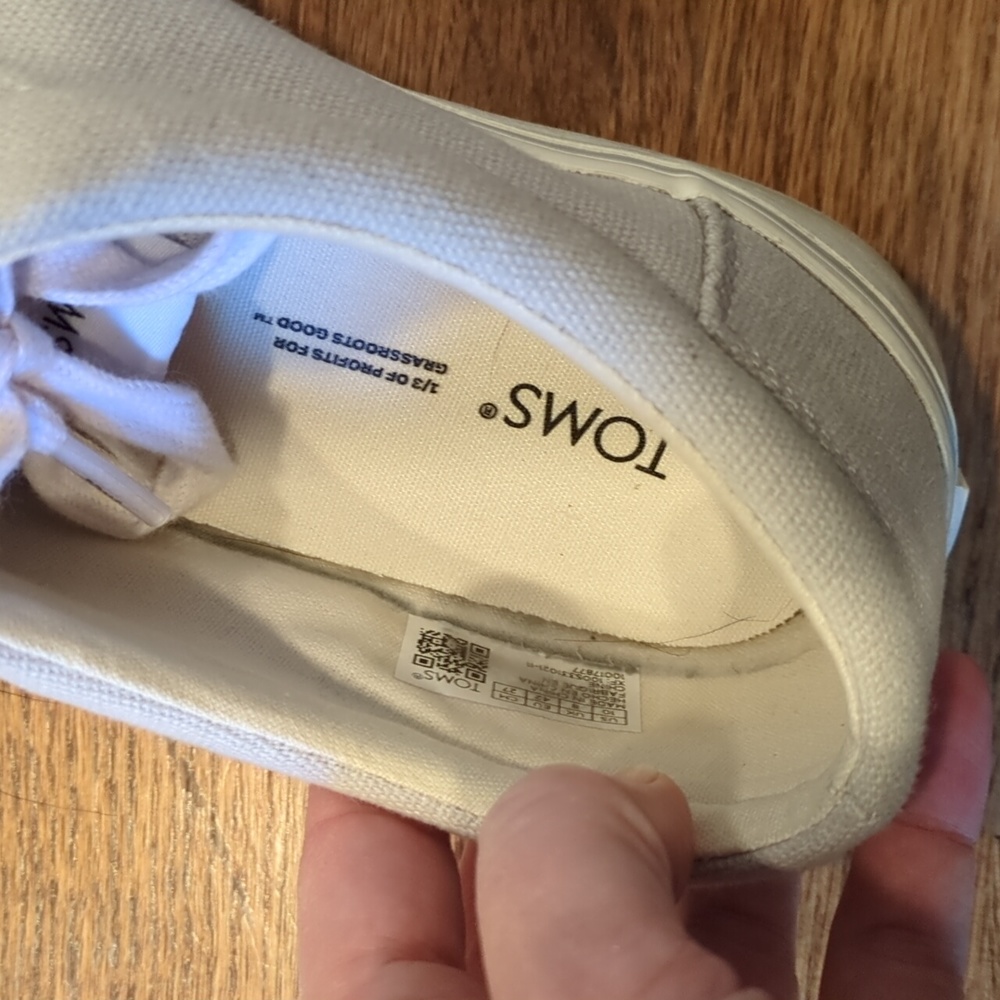 Toms Sneakers View 2